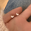 s925纯银爱心耳钉女简约百搭小巧精致耳环养耳洞日常时尚耳饰