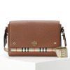 预订 BURBERRY 博柏利 女包 Note 经典格纹 斜挎包 单肩包8021111 金扣