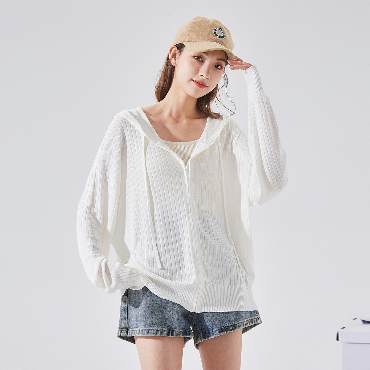 唐狮薄外套女夏季针织连帽开衫温柔淑女简约短款上装别致百搭