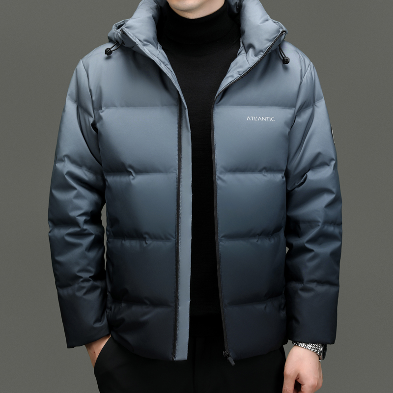 雪中鹅90白鸭绒反季羽绒服男女短款加厚雪山渐变色连帽外套2023冬季新款情侣上衣羽绒服男冬季加厚2023新款潮牌外套 渐变蓝（新国标90白鸭绒）） 185/96A