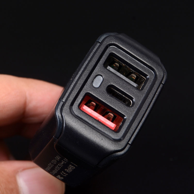 高通QC3.0快充车载充电器一拖二点烟器usb手机通用汽车车充