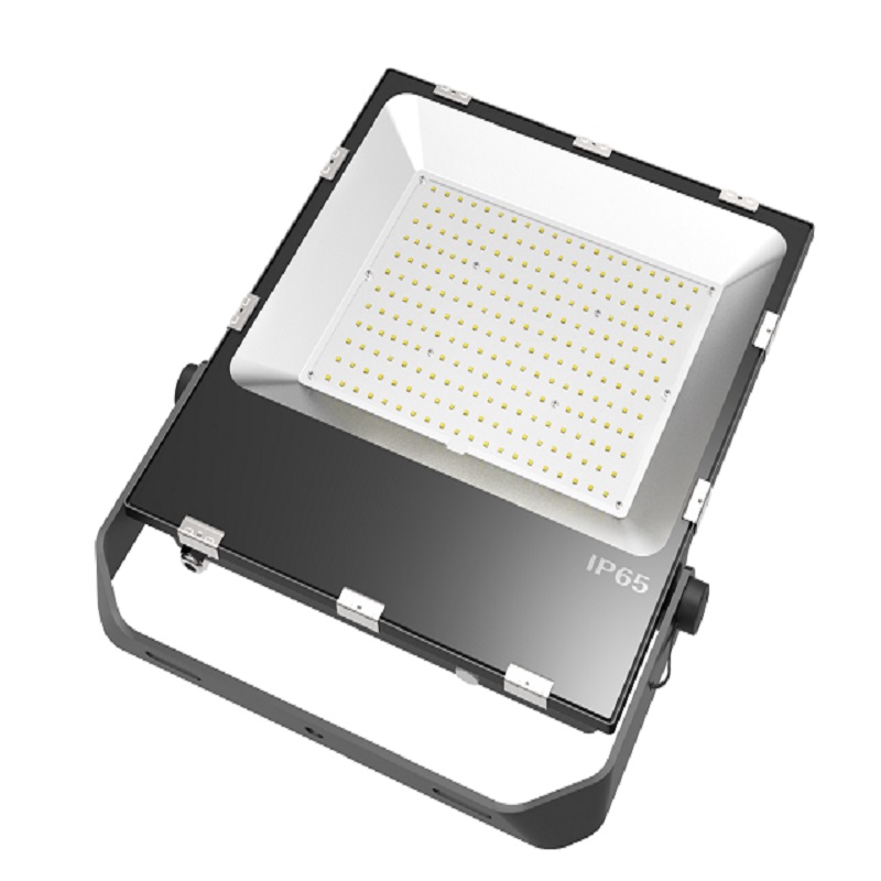 深圳简工智能GL-07D-200W LED强光灯