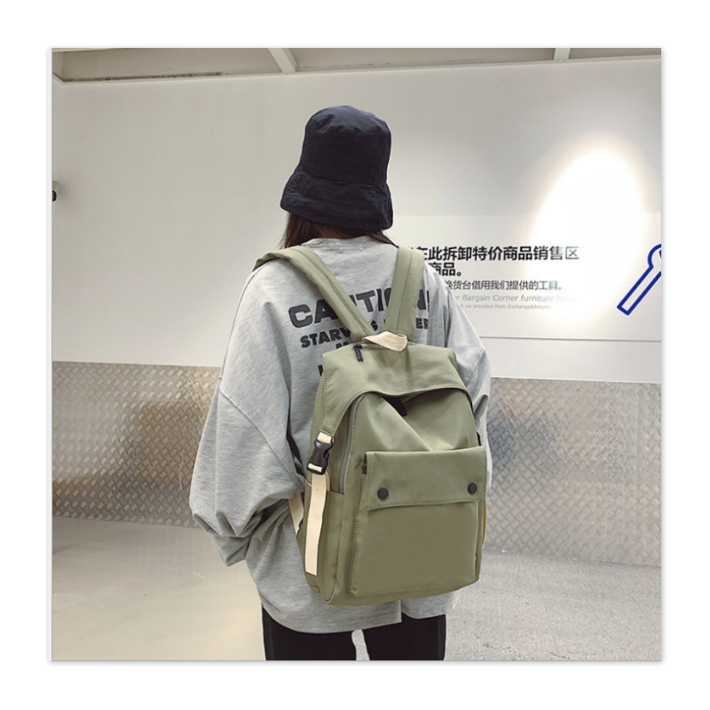 防水尼龙布学生书包外出旅行背包双肩背女