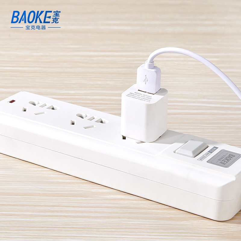 宝克(BAOKE)K113 插线板 新国标延长线插座3位组合总控开关 2500W MAX 白色 1个高清大图