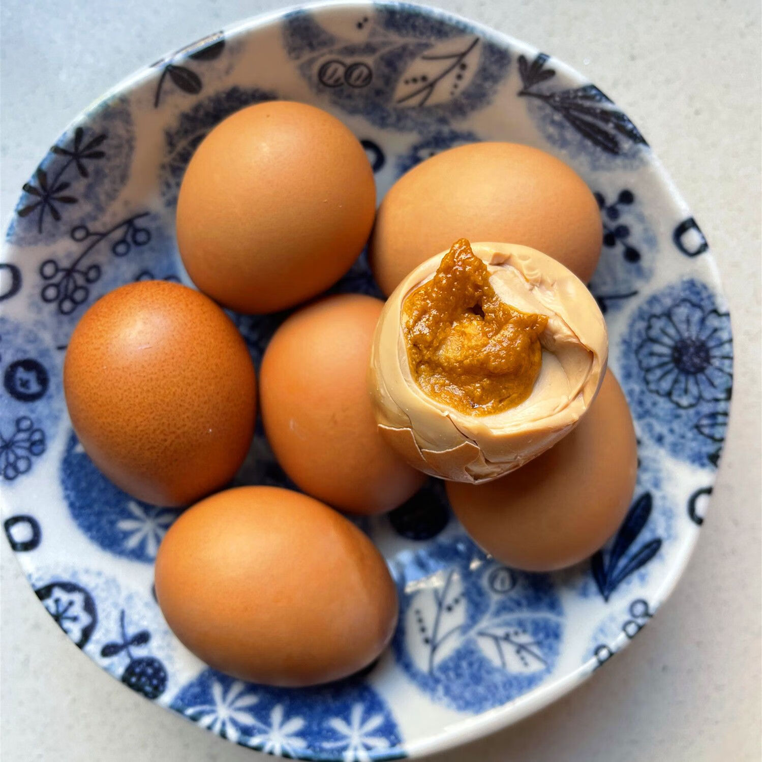 麻酱鸡蛋即食新鲜正宗麻酱蛋烤五香麻将鸡蛋出油咸鸡蛋高清大图