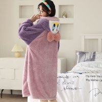 珊瑚绒睡衣女唐老鸭秋冬睡袍加绒加厚长款家居服可爱女款冬季睡裙