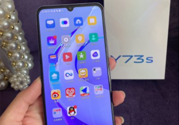 vivo y73s:旗舰级轻薄形体碰上强大"内芯"