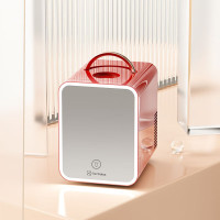 伊莱克斯(ELECTROLUX) EIM6110 冷暖美妆迷你小冰箱