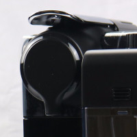 德龙DeLonghi 全自动胶囊咖啡机 美式意式家用花式咖啡机 带奶箱可打奶泡 EN560.B 黑色 可打奶泡 可拆奶箱