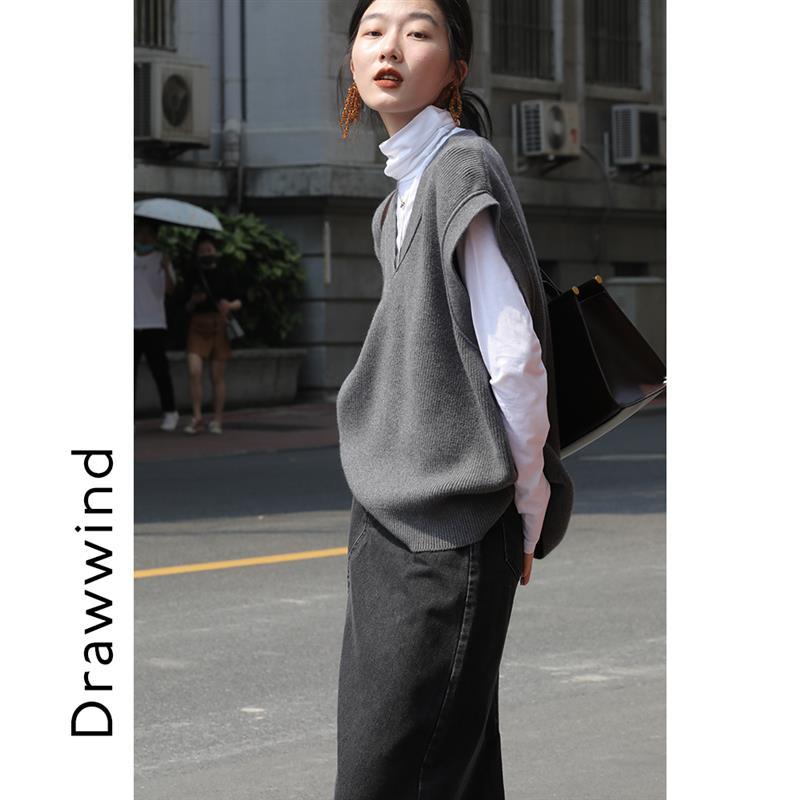 画风马甲背心外套女v领宽松百搭外穿纯色竖纹针织马夹女