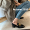 Ideamini中粗跟方头皮英伦风小皮鞋女2021新款一脚蹬复古单鞋高跟乐福鞋休闲鞋