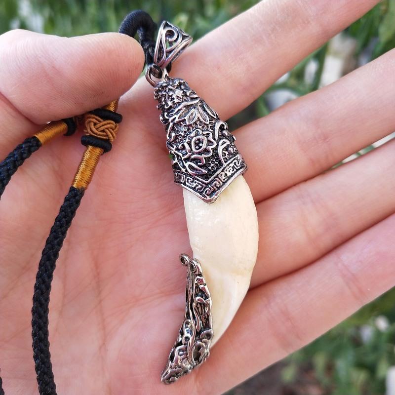 真品黑狗牙项链天然蒙古牙齿辟邪男士学生镶嵌真狼牙吊坠真牙红眼双