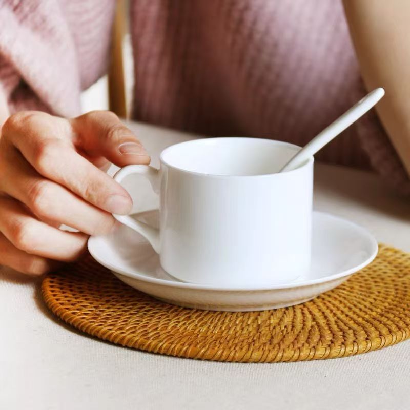 橙亿鸿 餐具纯白陶瓷杯咖啡杯碟勺套装 150ml三件套 套高清大图