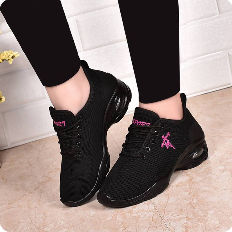 舞蹈鞋女广场舞鞋跳舞鞋软底成人高跟冬季加绒现代舞中老年妈妈鞋舞