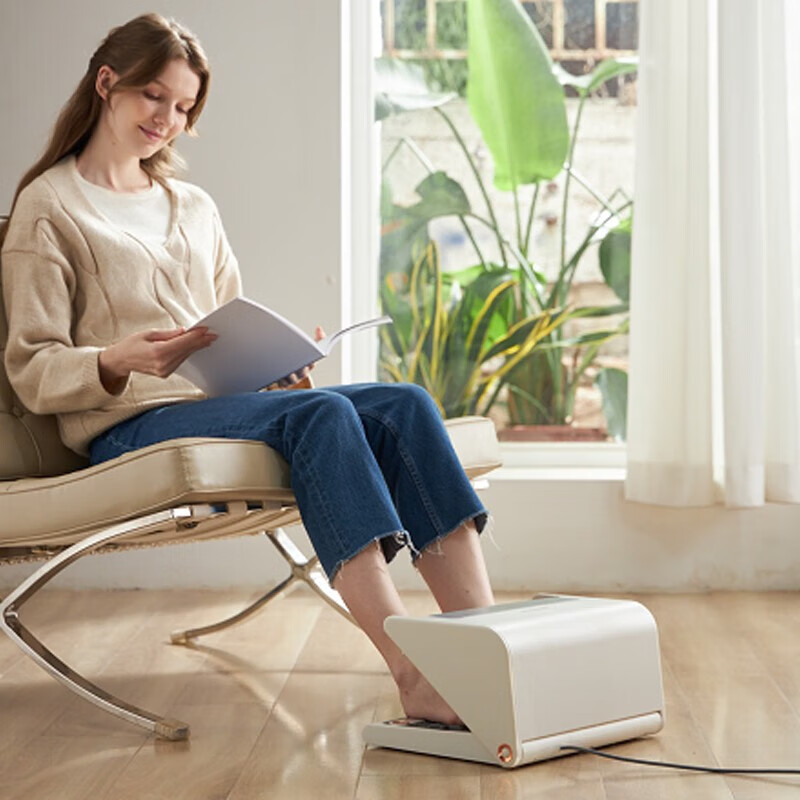 摩飞暖脚器mr2025白色