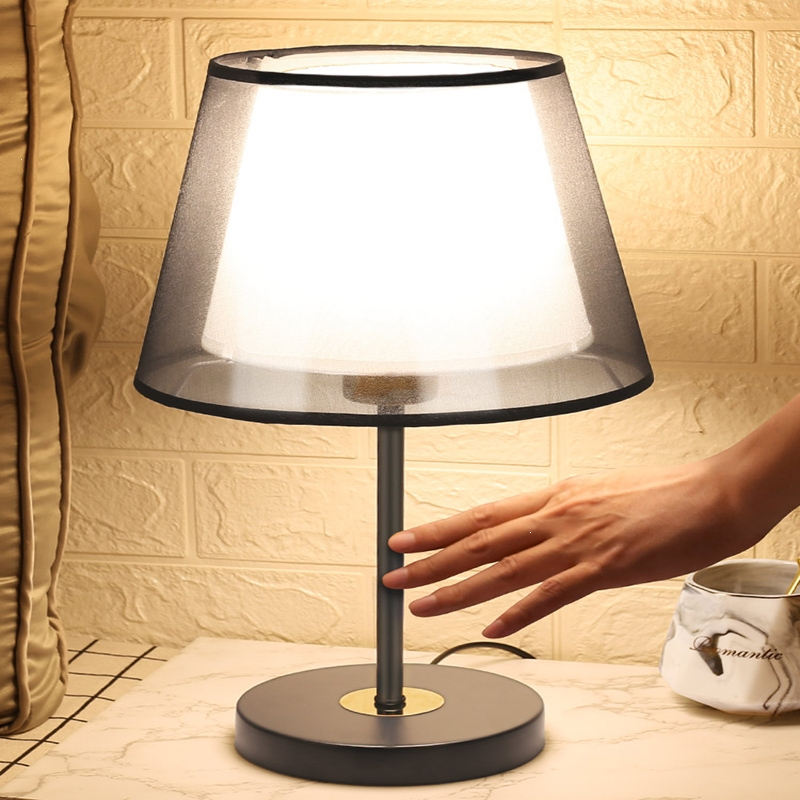 闪电客床头卧室台灯现代简约北欧家用轻奢床头灯触摸感应灯台灯美式调