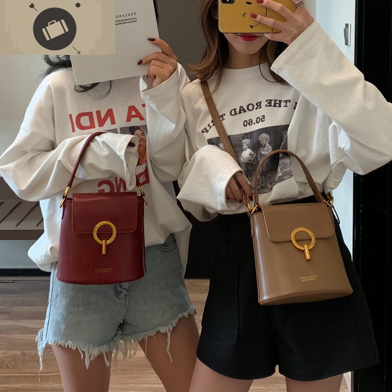 高级感包包洋气女包新款2020百搭斜挎包时尚手提包复古质感水桶包 艾狄伊娃手提包