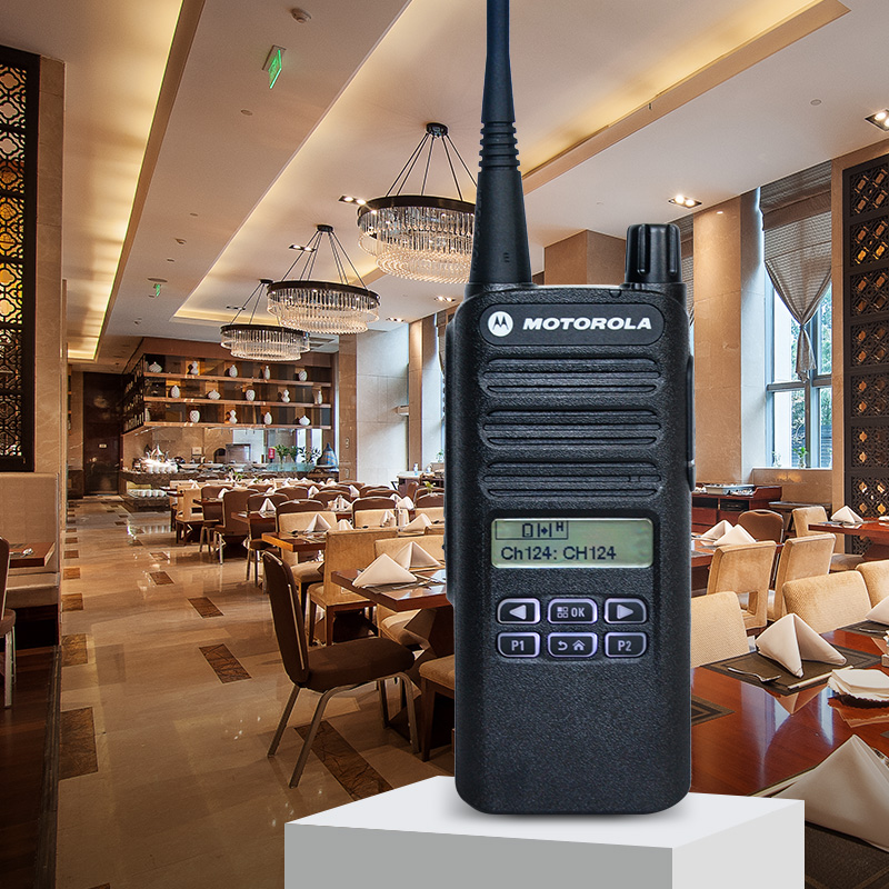 摩托罗拉(MOTOROLA) XIR C2620 数字对讲机 便携式全键盘可手动调频手台 黑色高清大图