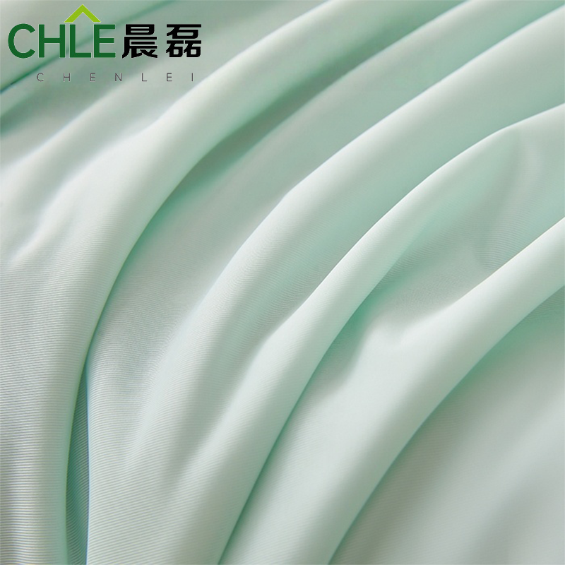 晨磊夏凉被高清大图