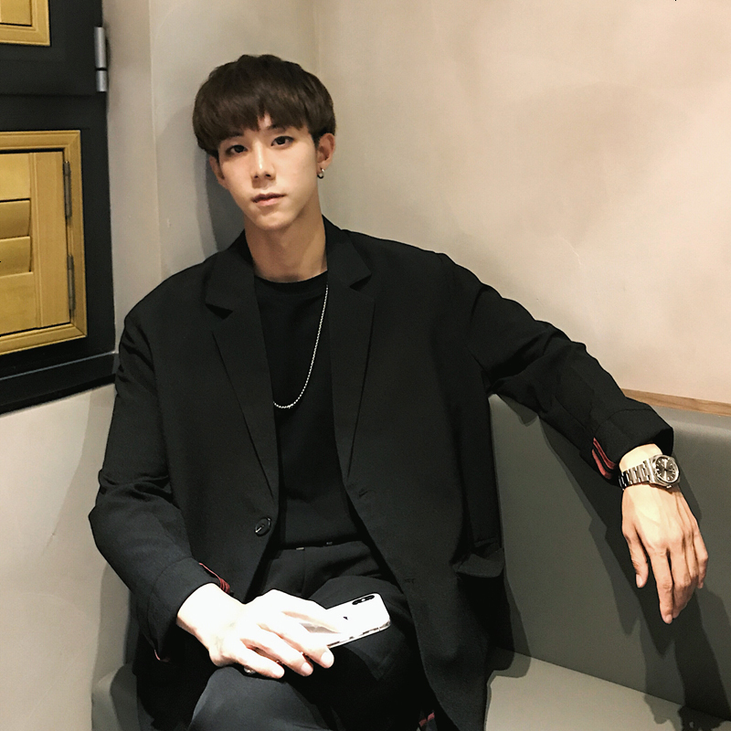 休闲西装男外套韩版宽松小西服潮流帅气学院风ins休闲网红les帅t