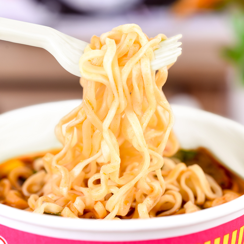 日清 合味道麻辣牛肉风味杯面83g*12杯 速食方便泡面
