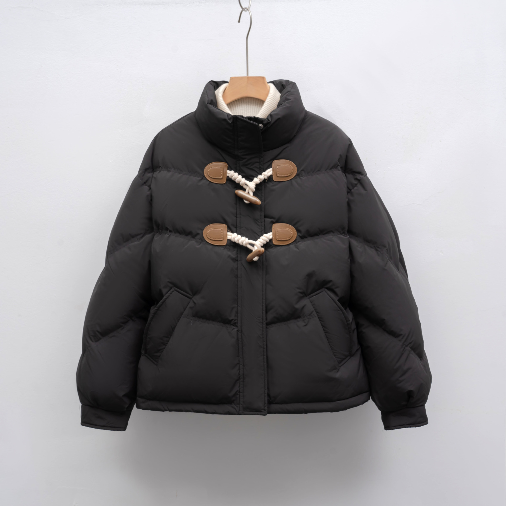 新款短款宽松灯芯绒面包服外套立领牛角扣羽绒服女_55 黑色 S