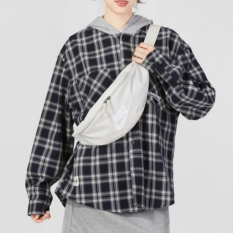 耐克(NIKE)新款单肩包斜挎包男女包骑行健身包训练休闲包运动腰包DB0490-084 ZP高清大图
