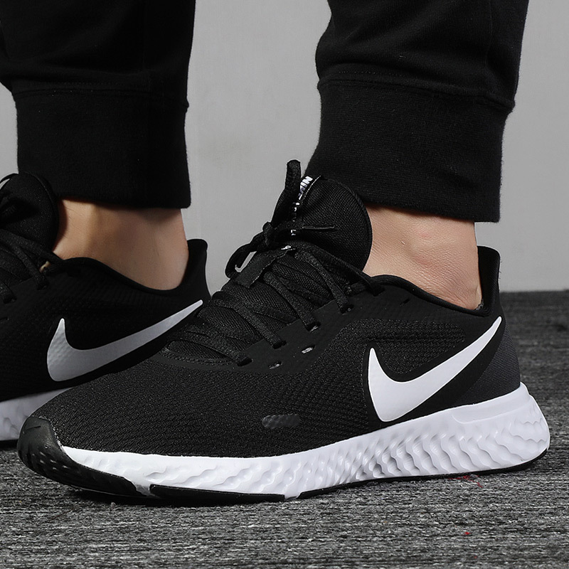 Nike/耐克男子鞋柔软泡棉底运动鞋舒适减震休闲鞋跑步鞋BQ3204-002参数配置_规格_性能_功能-苏宁易购