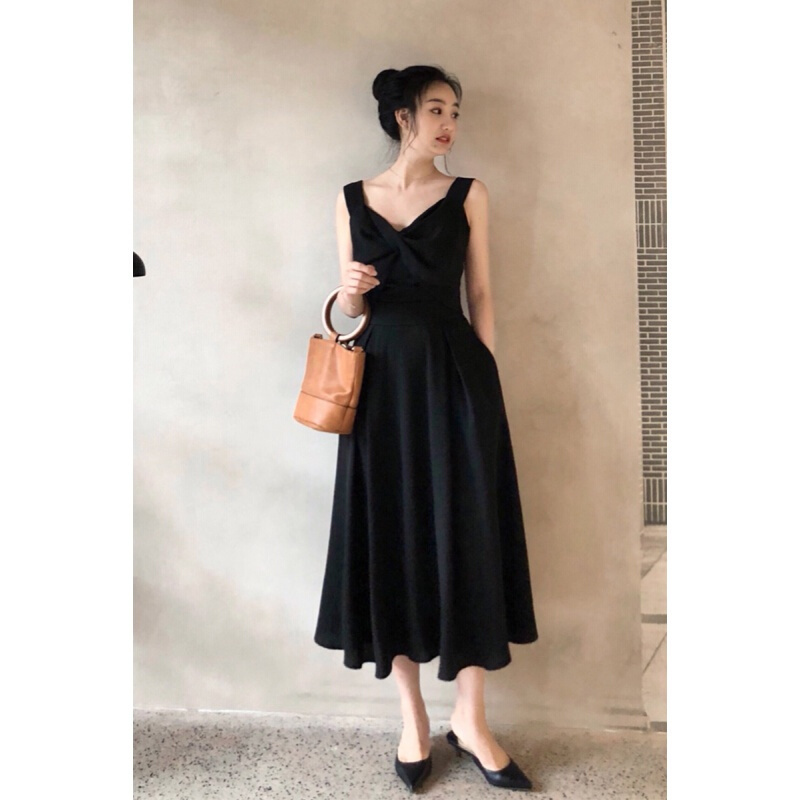 2018新款小黑裙赫本风带V领收腰显瘦长裙连衣裙冷淡风女夏裙子