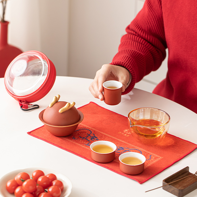 苏氏陶瓷(SUSHI CERAMICS)描金万事兴龙快客杯礼盒便捷旅行包茶具高清大图