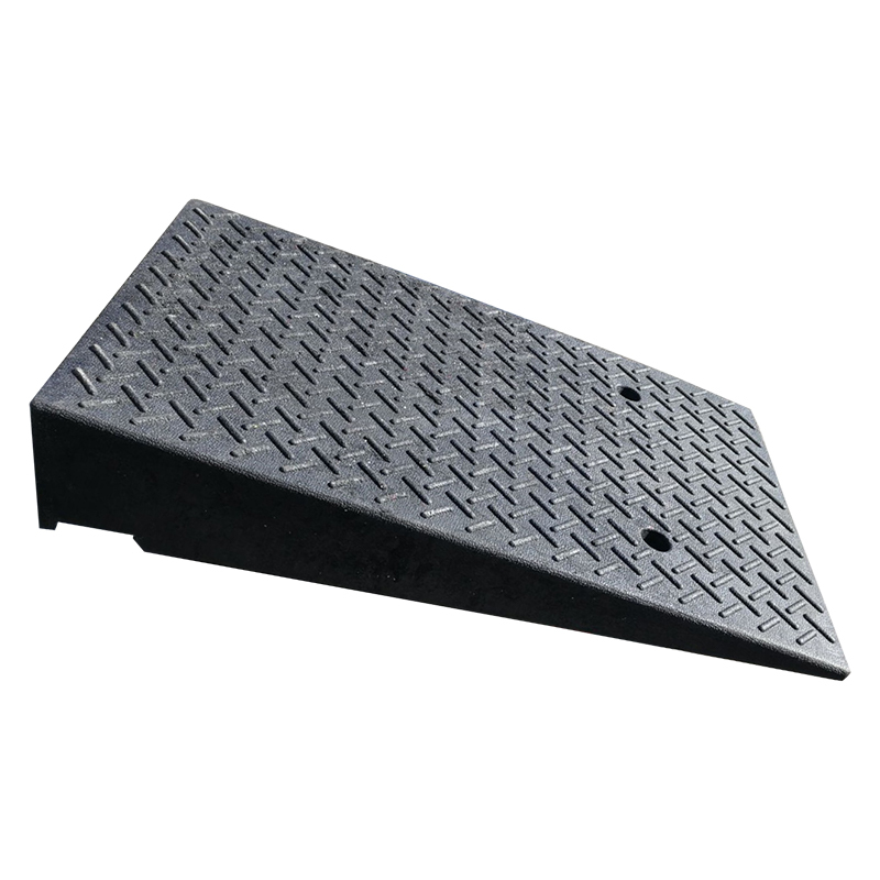 闪电客斜坡垫汽车爬坡上台阶垫橡胶马路牙子路沿坡槛垫三角垫橡塑坡道
