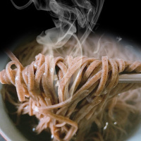 中裕(ZHONGYU)荞麦挂面200g*10把 4斤装,山东面食筋道爽滑健康方便速食汤面早餐面条凉面拌面炸酱中裕出品
