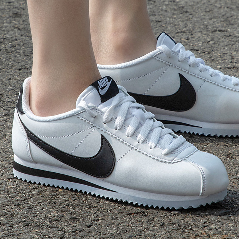 nike耐克正品女鞋2021新款运动鞋低帮复古阿甘鞋慢跑休闲鞋807471