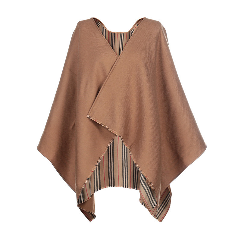 burberry博柏利女士标志条纹装饰羊毛披肩80156541视频