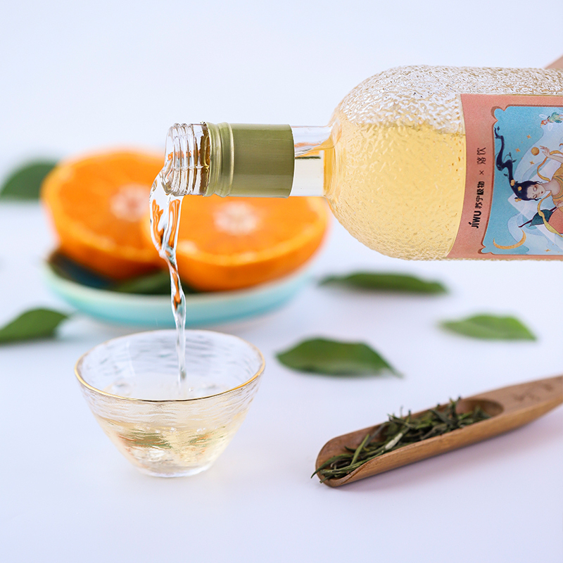 苏宁极物*落饮雀舌春见微醺低度果酒预调酒洋酒高颜值垂纹瓶12度500ml单瓶装女生晚安微醺酒