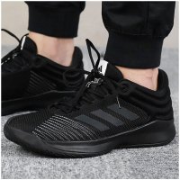 Adidas/阿迪达斯 男子运动鞋 透气缓震休闲耐磨篮球鞋FW5673 FW5674
