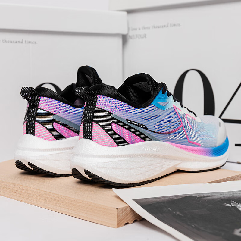 特步男运动鞋875119110038-100/双高清大图