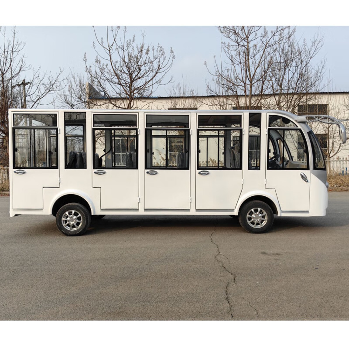 统航电动观光车5排14座园区接待景区休闲车机场中转大巴电动四轮车载客游览车 封闭顶配高清大图
