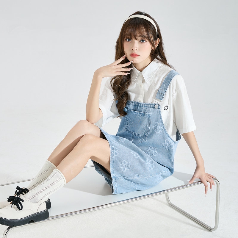 送胸针唐狮重工提花夏季牛仔背带连衣裙女小个子牛仔背带裙f