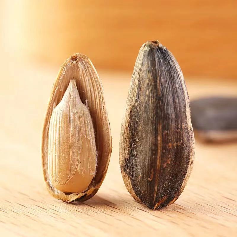 大颗粒焦糖瓜子五香干炒瓜子葵花籽100g休闲零食散装瓜子批发视频