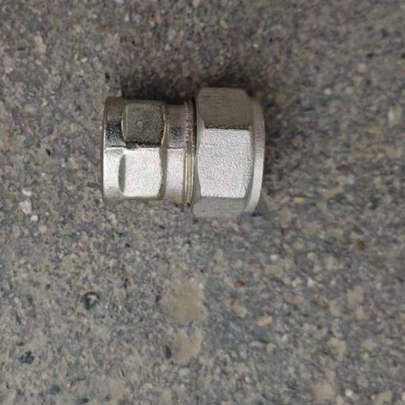 祝鑫 铝塑管铜直接 φ20mm 内丝+铝塑接头 个高清大图