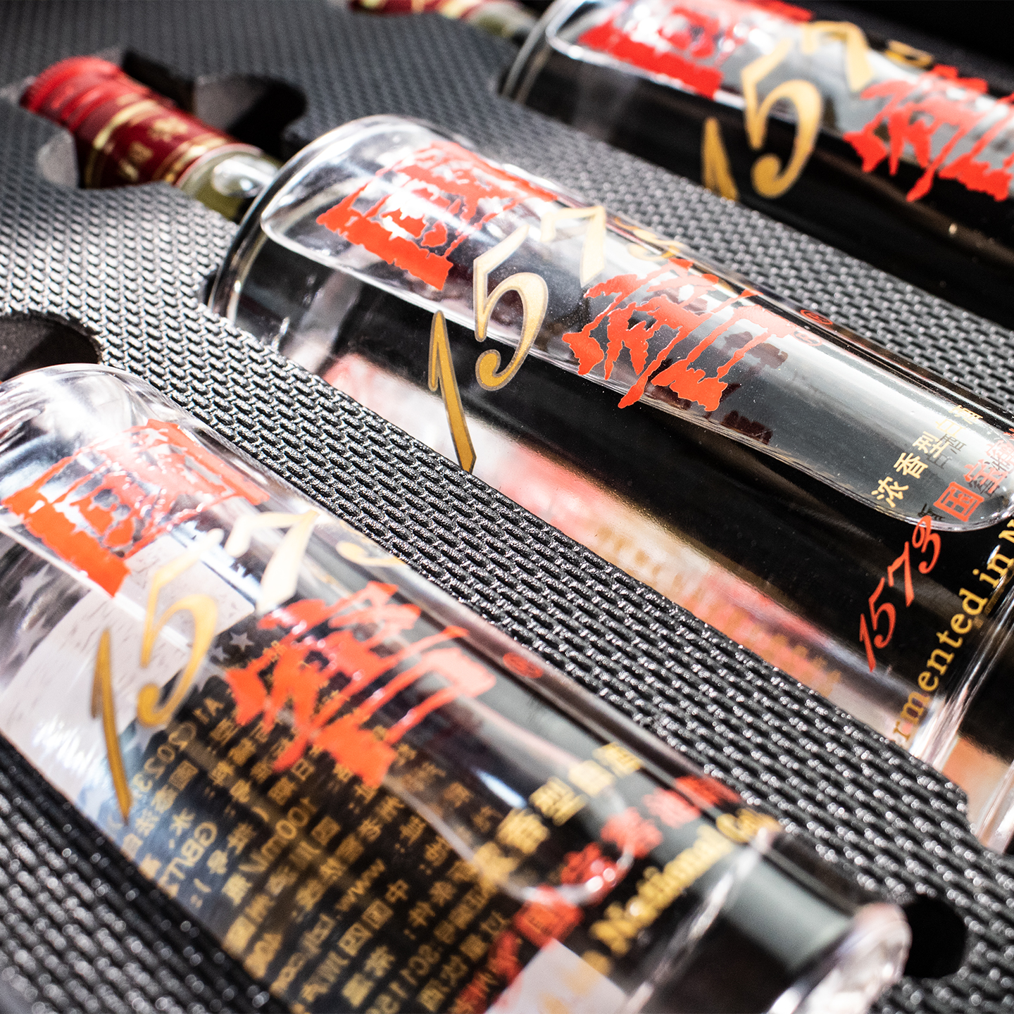 泸州老窖 国窖1573 青云万里礼盒*2 浓香型白酒(100ml,250ml,375ml各一瓶)高清大图