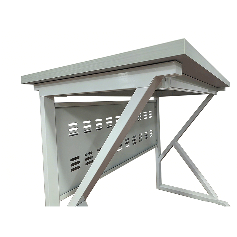 晨以橙 电脑桌 带台灯 套高清大图