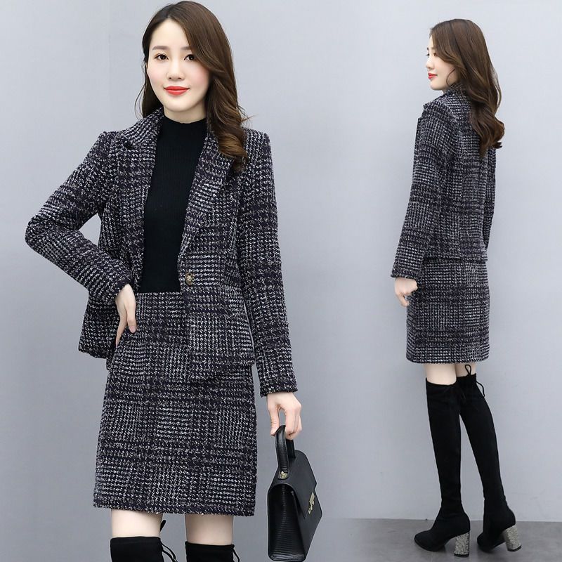 秋冬两件套格子毛呢套装女2020新款名媛气质显瘦减龄短外套包臀裙