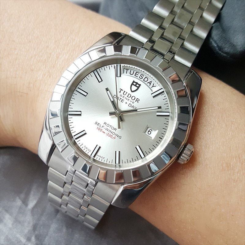 二手正品tudor帝舵经典系列m230100020钢款41mm日期显示星期显示自动