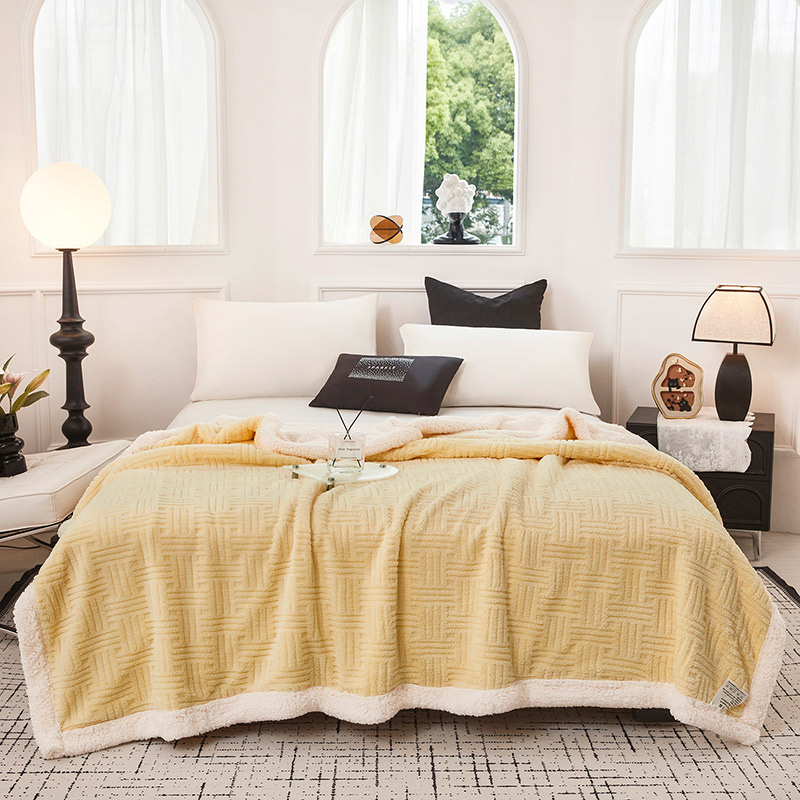 雅鹿提花舒棉绒双层毛毯高清大图