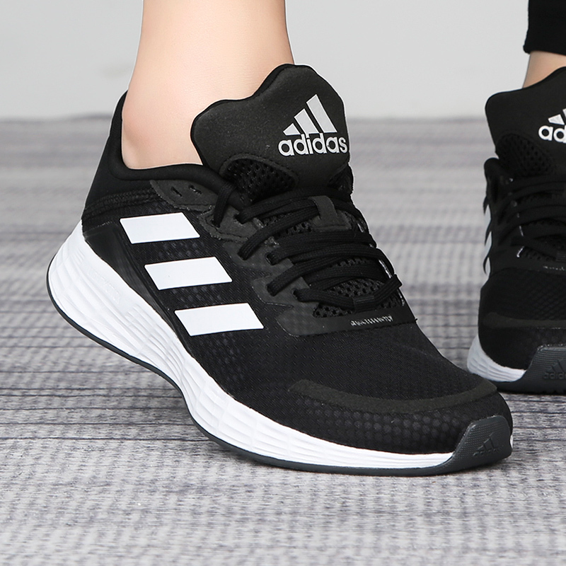 adidas阿迪达斯女鞋正品运动鞋耐磨休闲跑步鞋女fv8794