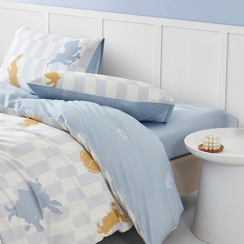 大英博物馆 爱丽丝漫游奇境系列梦幻重现纯棉四件套高清大图