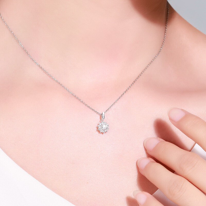 佐卡伊星空华尔兹白18k金钻石吊坠群镶钻石锁骨吊坠配银链