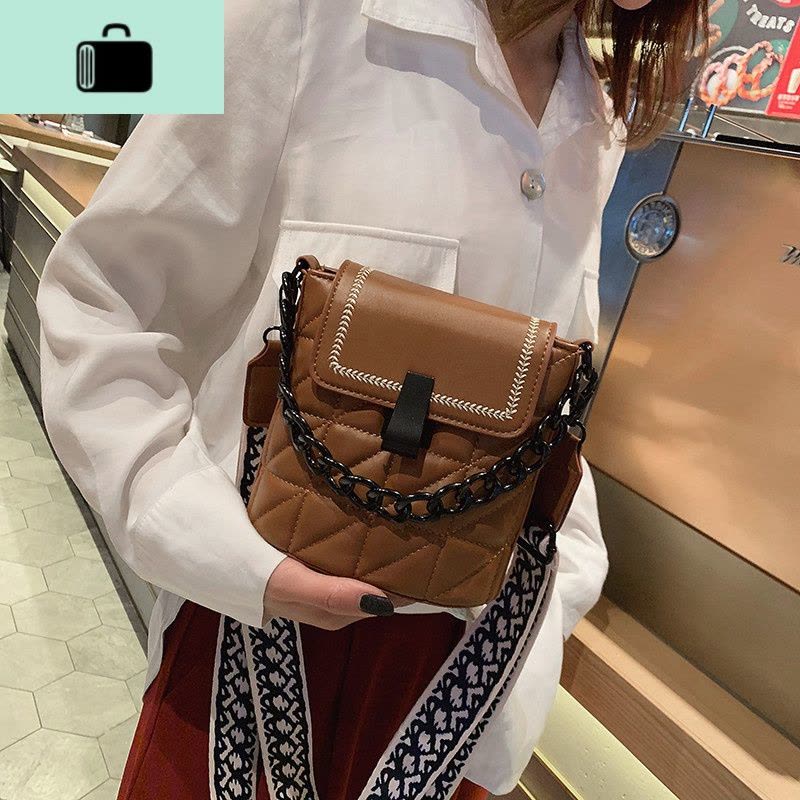 包包洋气女包2020休闲包包流行新款韩版斜挎包宽肩带时尚水桶包潮NEW LAKE女斜挎包图片